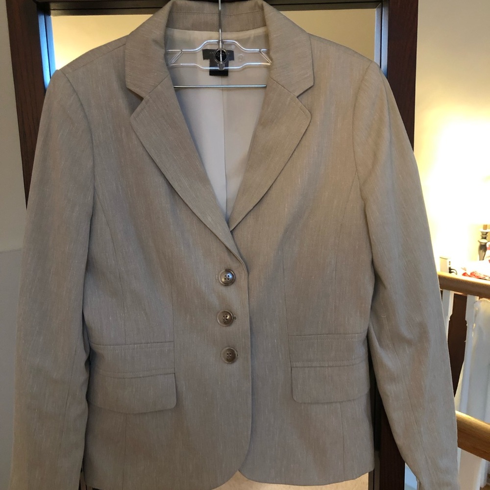 Ann Taylor linen and lined blazer